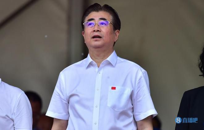 邻家夫人淫乱的肌肤