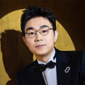小姐娇媚的安抚